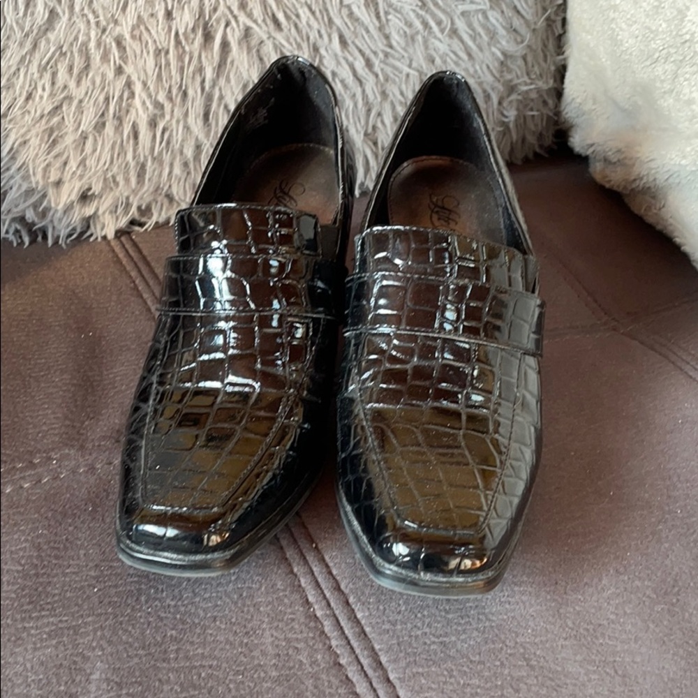 LIFE STRIDE Black Shiny Block Heels Size 10